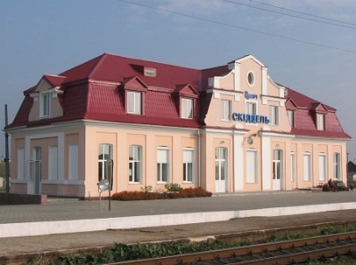 Dworce kolejowe Białorusi - Skidel (Скидель)