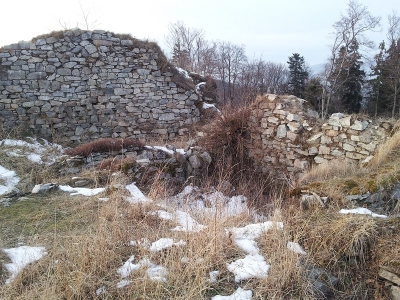 Zamek Karpień (ruiny) koło Lądka Zdroju_8